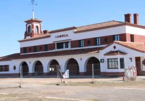 Denuncian el estancamiento de la estación de Caminreal