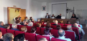 Los mayores de Caminreal aprenden sobre trámites y herencias